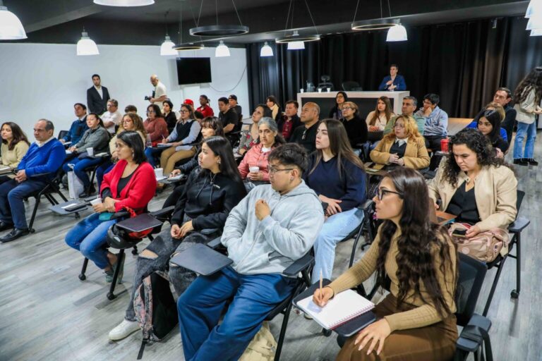 La Florida impulsa a sus emprendedores con capacitación tributaria y contable