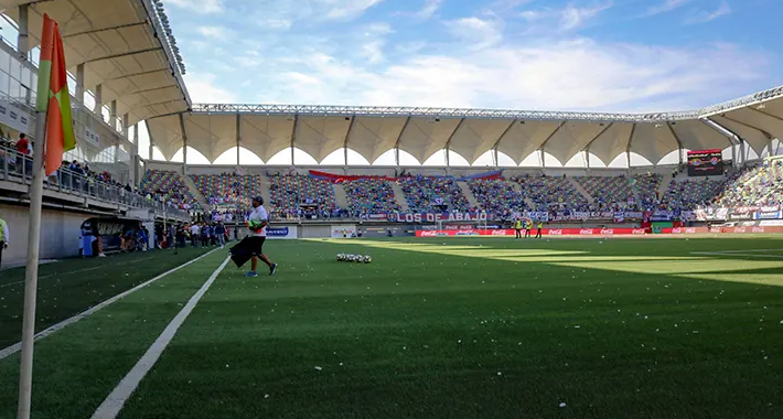 Estadio Bicentenario de La Florida: El Corazón Deportivo de la Comuna