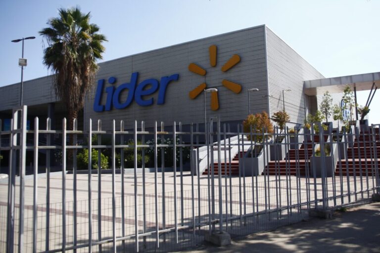 Líder de La Florida Condenado a Pagar $8 Millones por Auto Robado